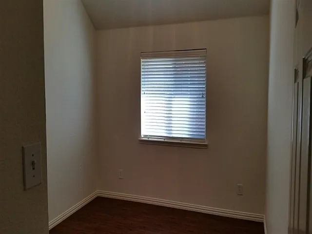 7501 Providence Dr — Photo 10