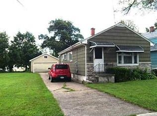 27 Southcrest Ave, Cheektowaga, NY 14225