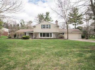 47135 Grasmere Rd, Northville, MI 48167