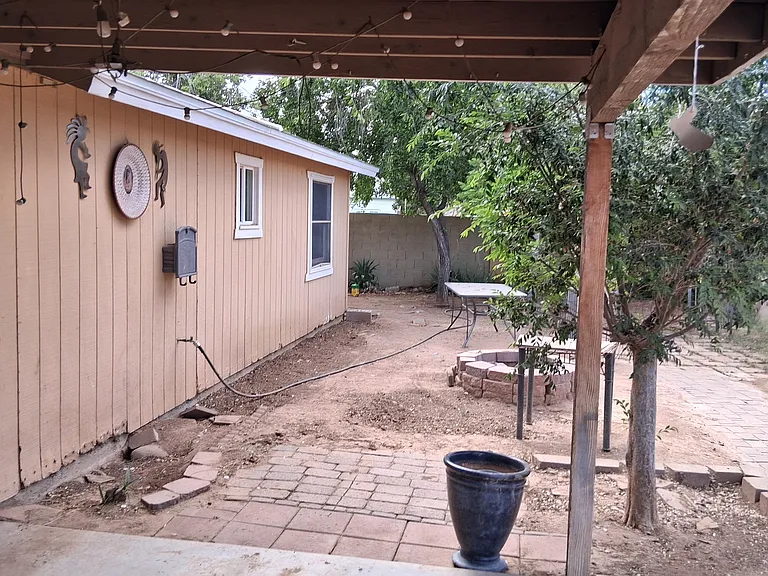 3724 E Gelding Dr — Photo 21