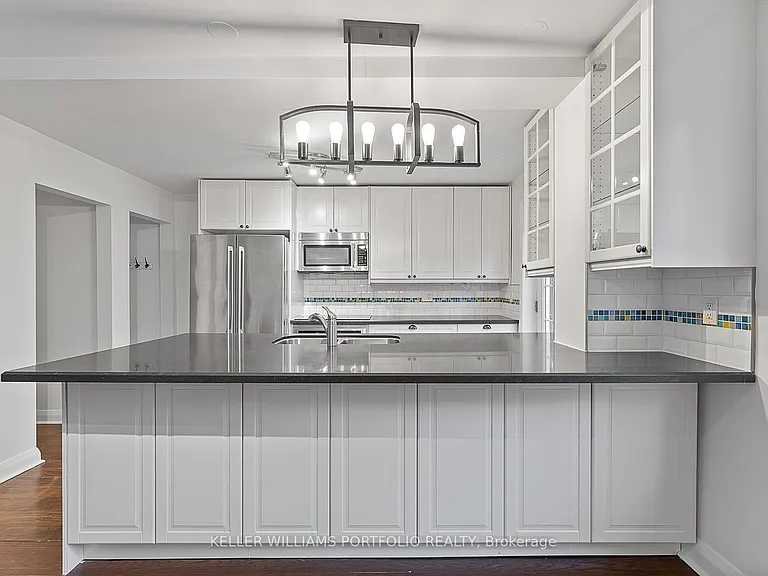 40 Scarboro Cres — Photo 15