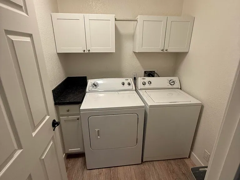 3880 Vega Dr — Photo 18