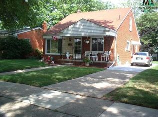 24110 Geneva St, Oak Park, MI 48237