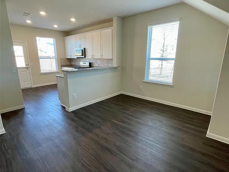 11738 Armadale Dr — Photo 7