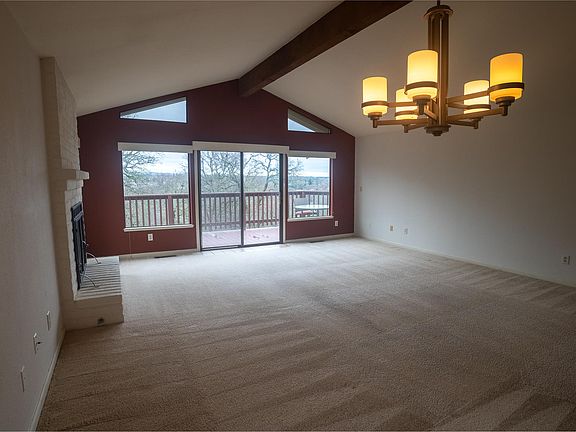 3rd image of 174 Winding Canyon Ln
