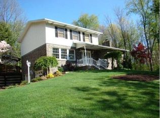 569 Rich Hill Rd, Apollo, PA 15613