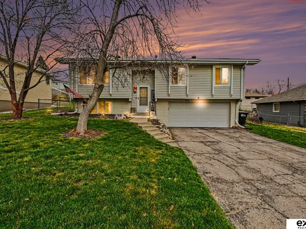 9164 Sprague St, Omaha, NE 68134