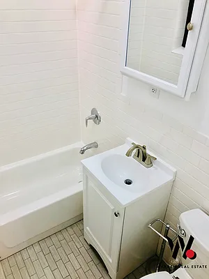 Rented by Warren T Real Estate Corp. | media 24