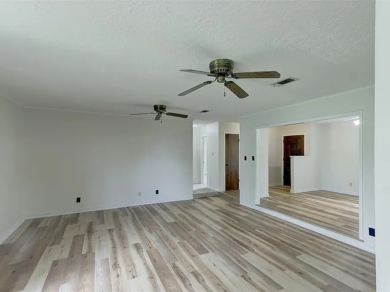 3503 Old Oaks Dr — Photo 9