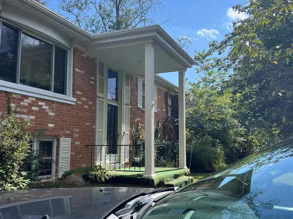 14303 Chesterfield Dr, Woodbridge, VA 22191