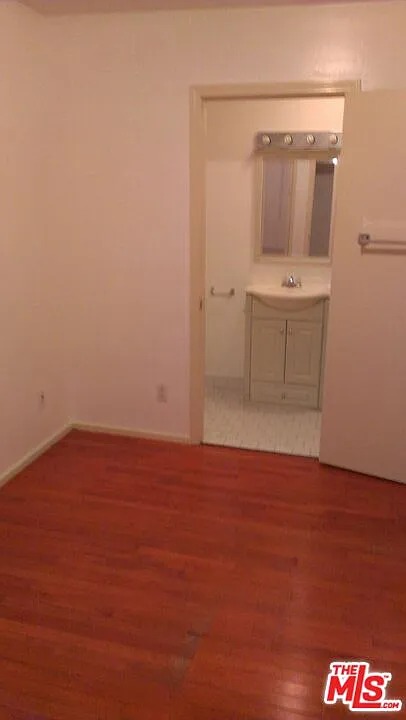 2 bed, 880 sqft, $2,900 — Photo 4