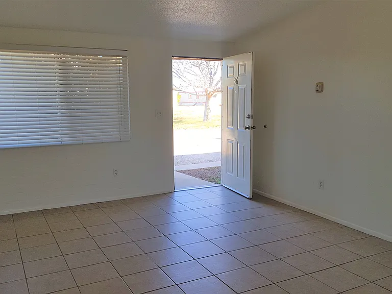 Walnut Grove Apartments — Photo 9