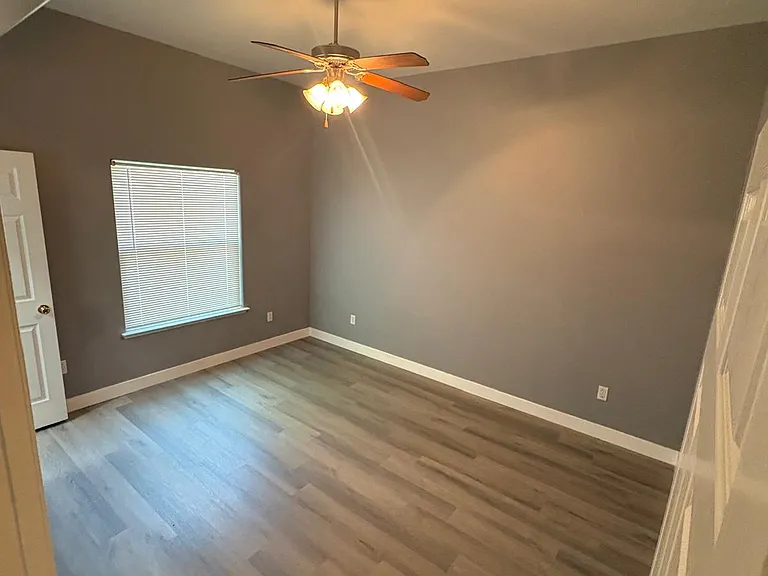 1520 C St #101 — Photo 12