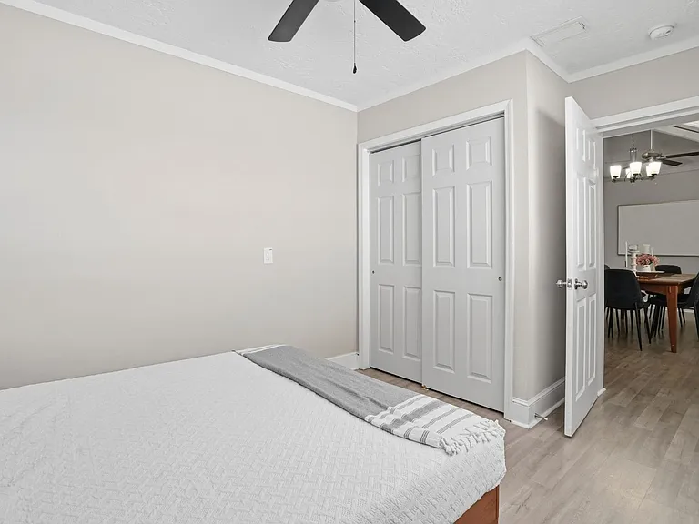 305 N Conrad Ave — Photo 31