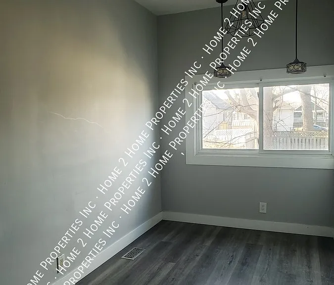 519 Oak St #MAIN — Photo 8