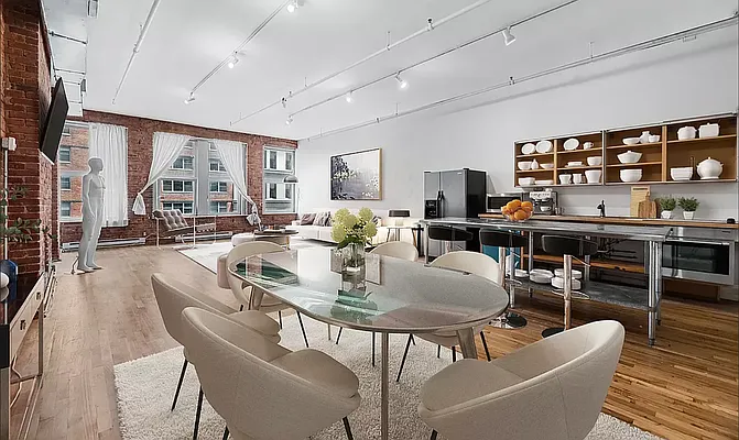 Rented by REAL New York | media 7