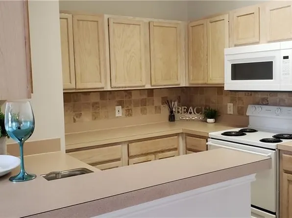 1704 Frederica Rd APT 233, Saint Simons Island, GA 31522