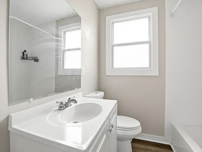 509 Murray Dr — Photo 24