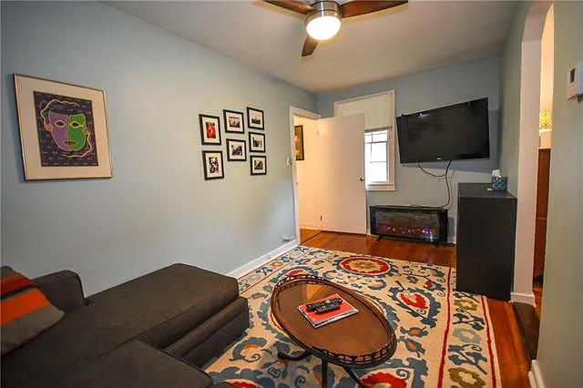 936 Philip St — Photo 15