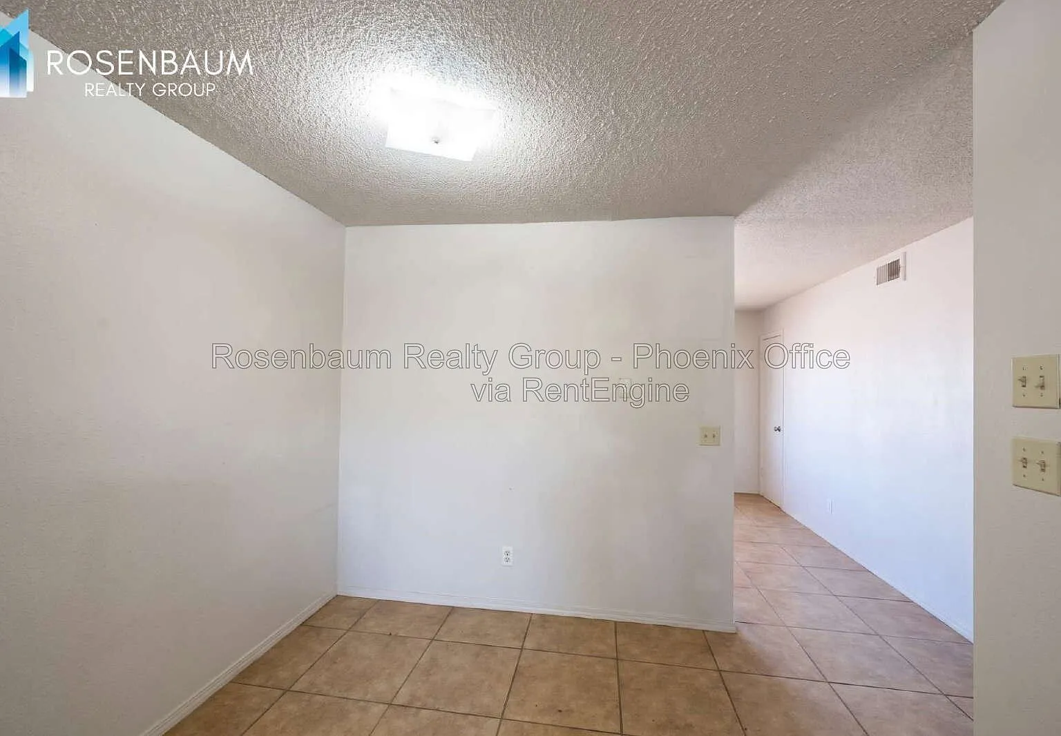 2 bed, 1.0 bath, 805 sqft, $1,175 — Photo 2