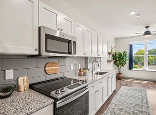 2408 Gathering Square Ct, Fuquay Varina, NC 27526