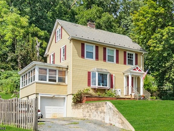2nd image of 37 Fairview Ave