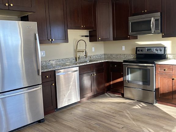 5th image of 701 Prospect Pl