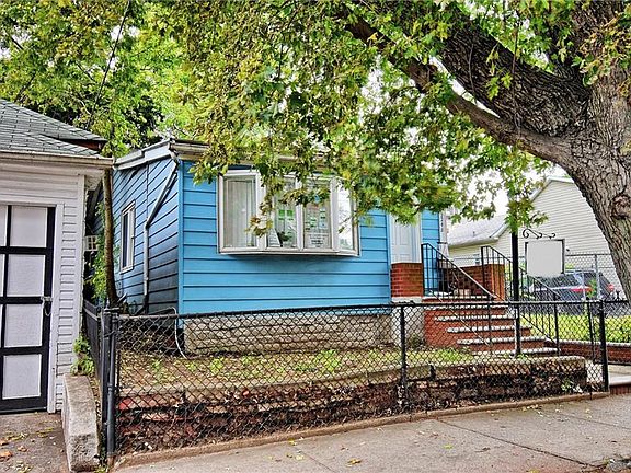 2nd image of 2248 E 21st St
