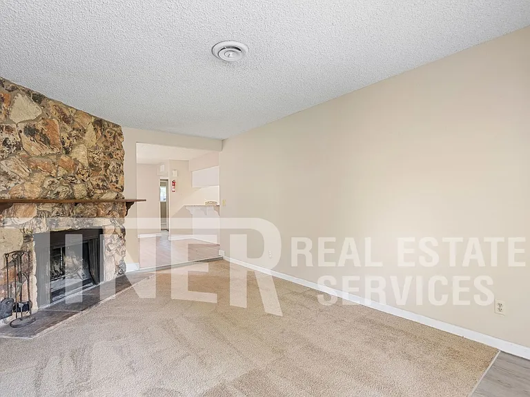 5012 Sunshine Ln — Photo 8