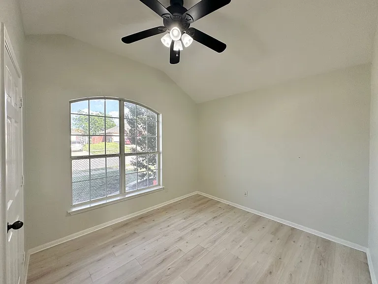 3705 Foxglove Ln — Photo 27