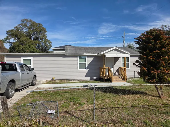 103 Bowlan St N, Jacksonville, FL 32211