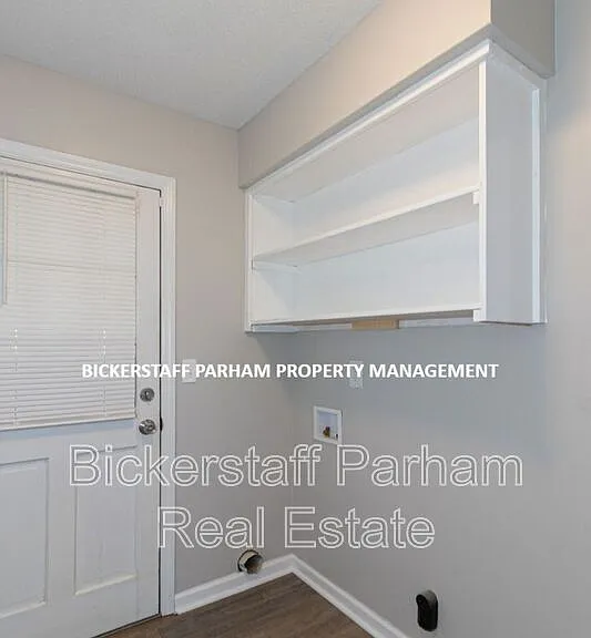2395 Agnes Dr — Photo 20