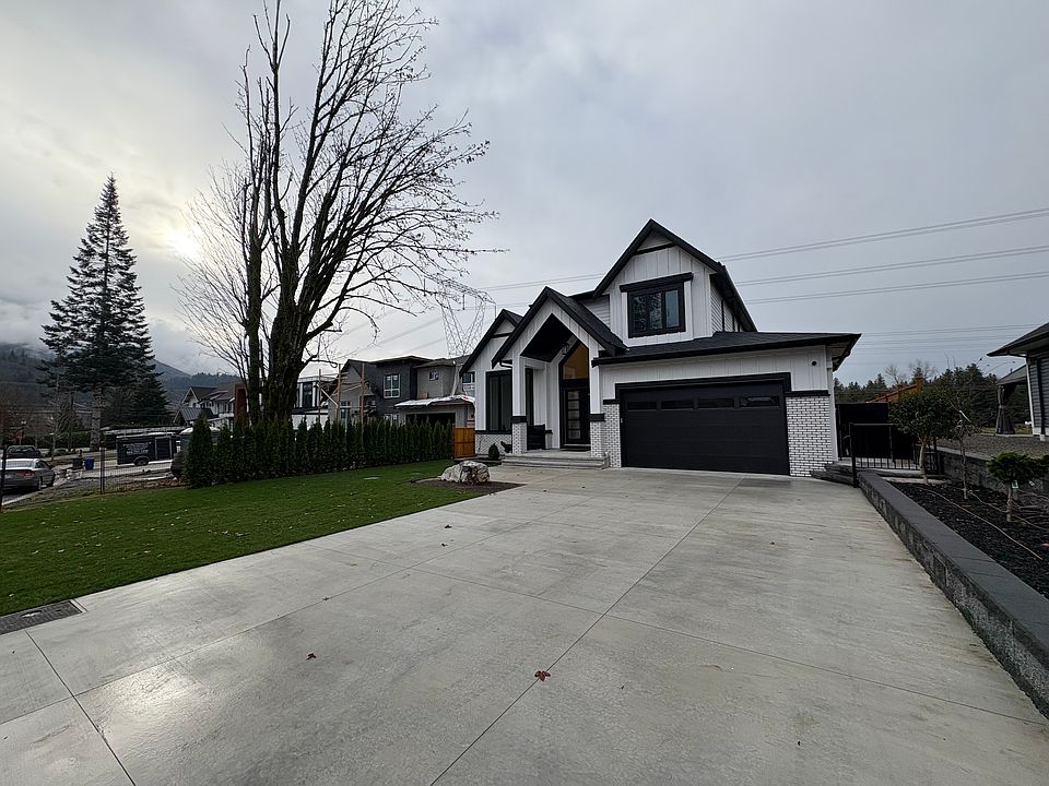 1st image of 10101 Parkwood Dr