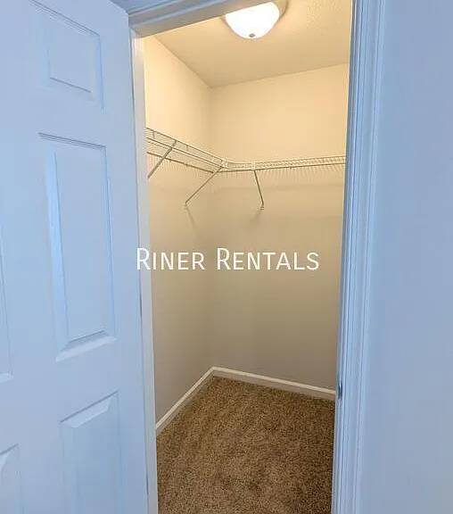 2946 Locust Grove Ct — Photo 32