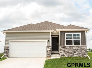 11905 S 114th Ave, Papillion, NE 68046