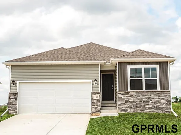 11854 114th Ave, Papillion, NE 68046
