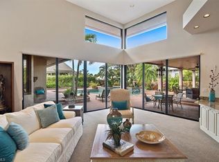 710 Hollybriar Ln, Naples, FL 34108