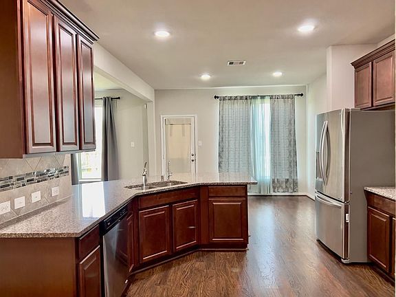 3rd image of 10123 Blue Point Juniper Dr