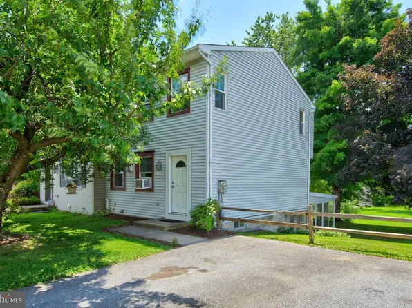 1088 Monticello Ln, Lancaster, PA 17603