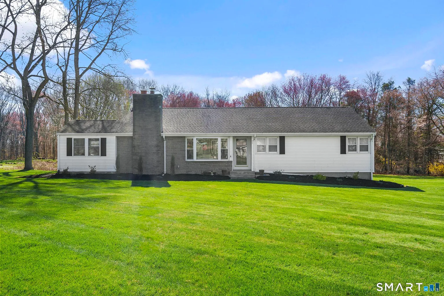 340 Arnold Lane photo 1
