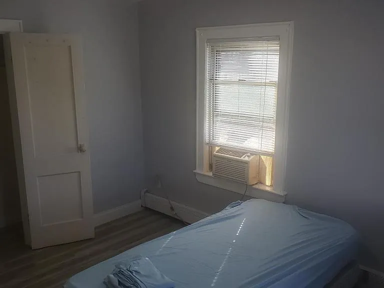 20 New St #4 — Photo 1