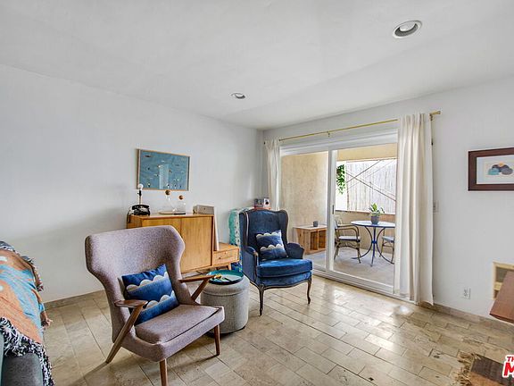 3rd image of 5651 Sumner Way Unit 209
