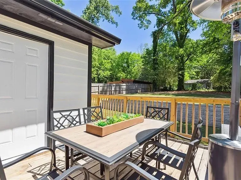 725 Alta Pl NW — Photo 23