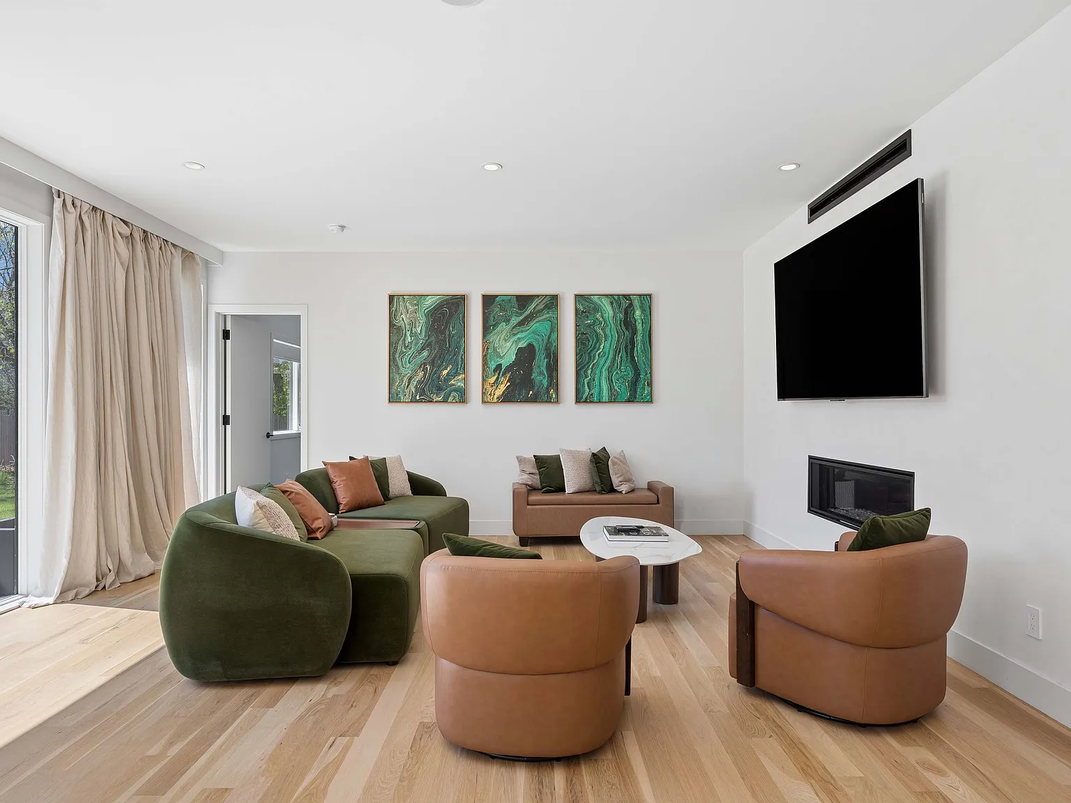 Contemporary Springs Retreat with Pool & Expansive Grounds — Photo 4