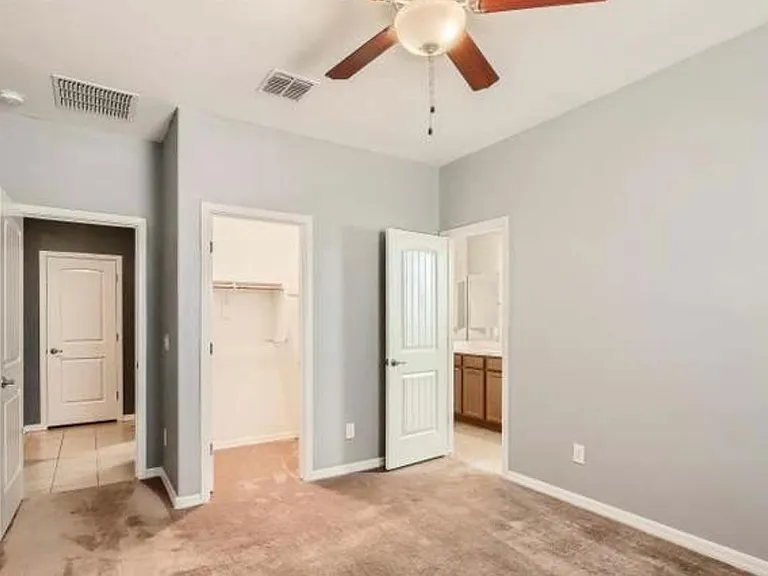 35359 N Donovan Dr — Photo 12