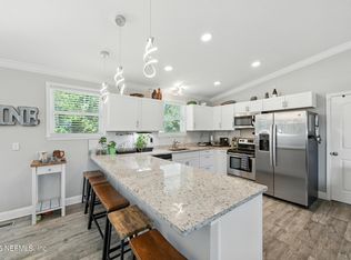 706 ESTATES COVE Road, Jacksonville, FL 32221