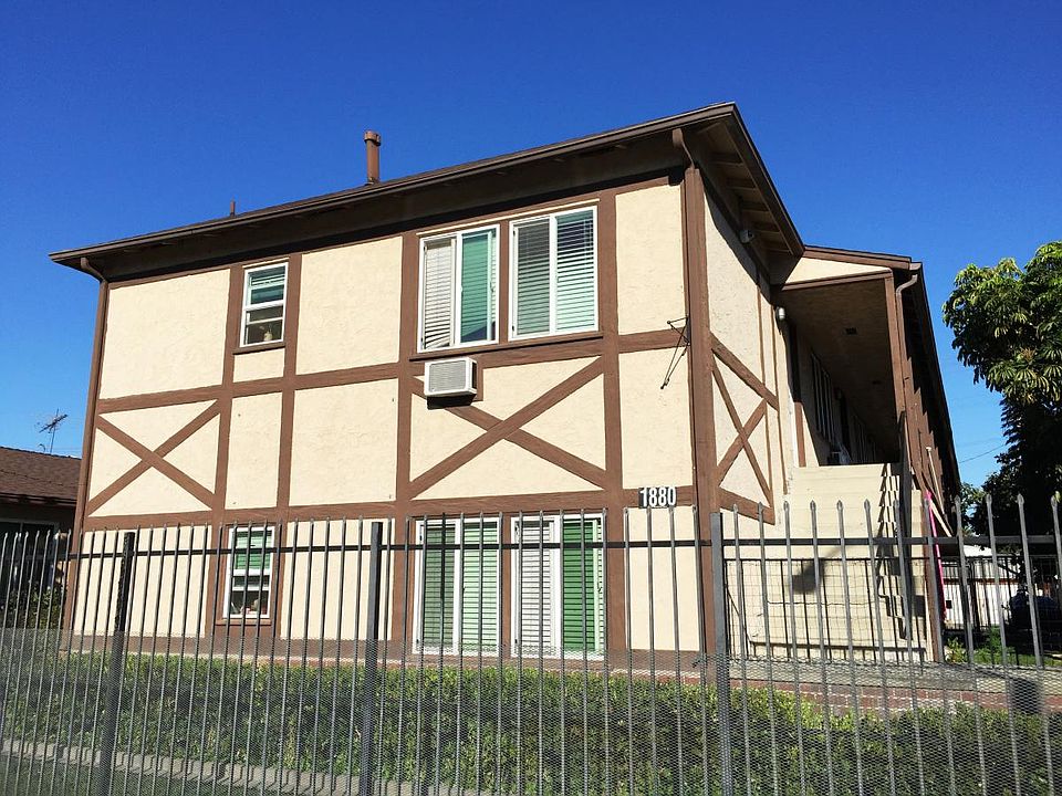 1st image of 1880 Pine Ave