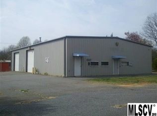 17th St SW, Hickory, NC 28602