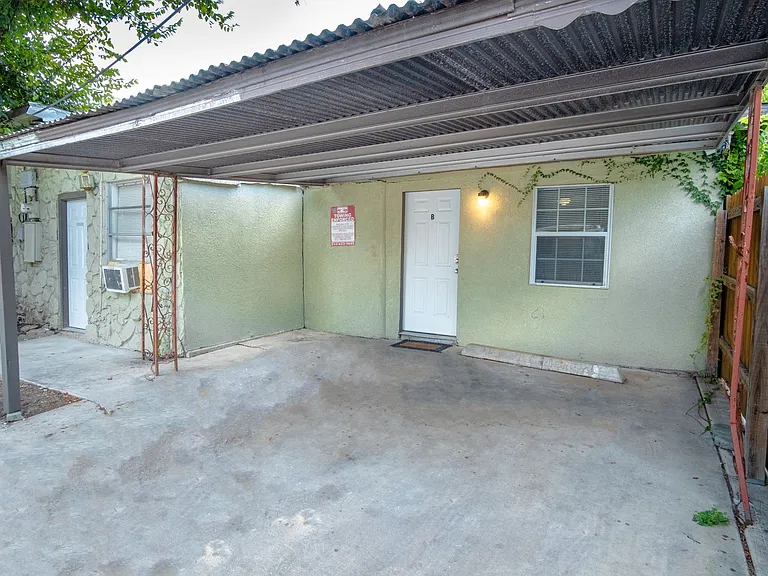 613 Virginia Blvd — Photo 11