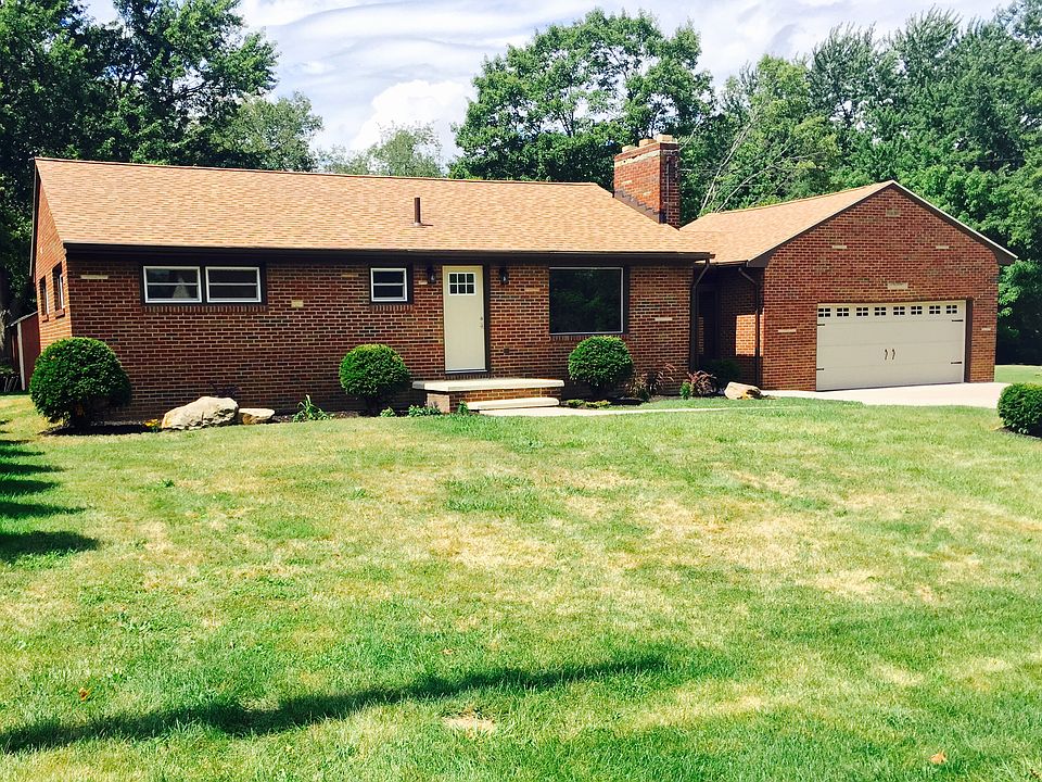 1st image of 2098 Darnell Dr
